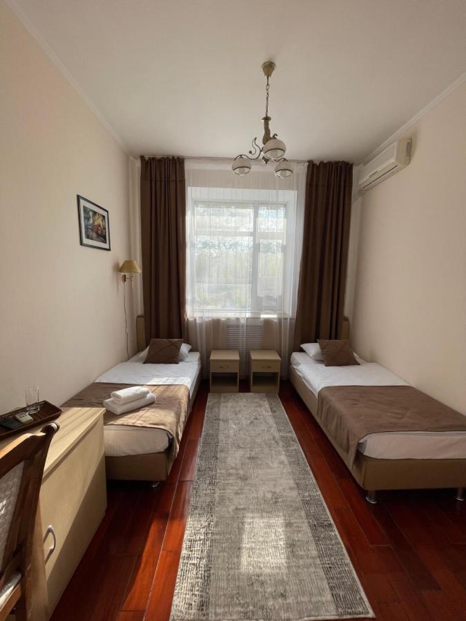 Belon Land Hotell Astana Exteriör bild